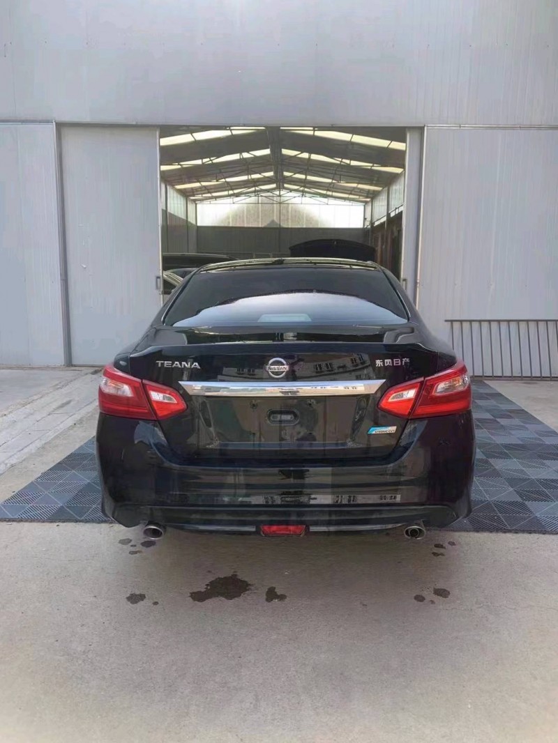 東營18年日產天籟1