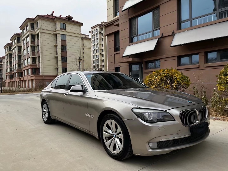 青岛13年宝马7系5
