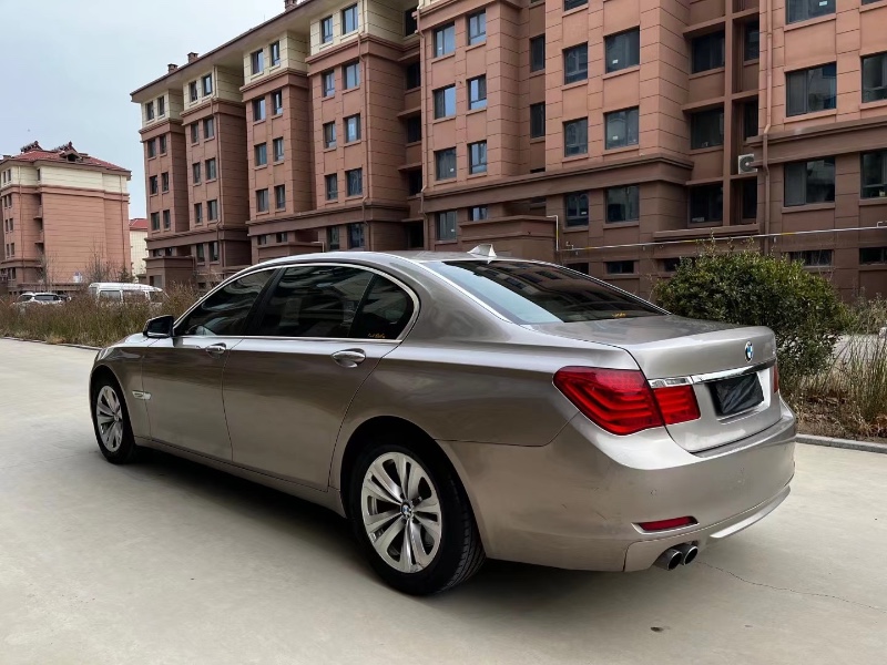 青岛13年宝马7系6