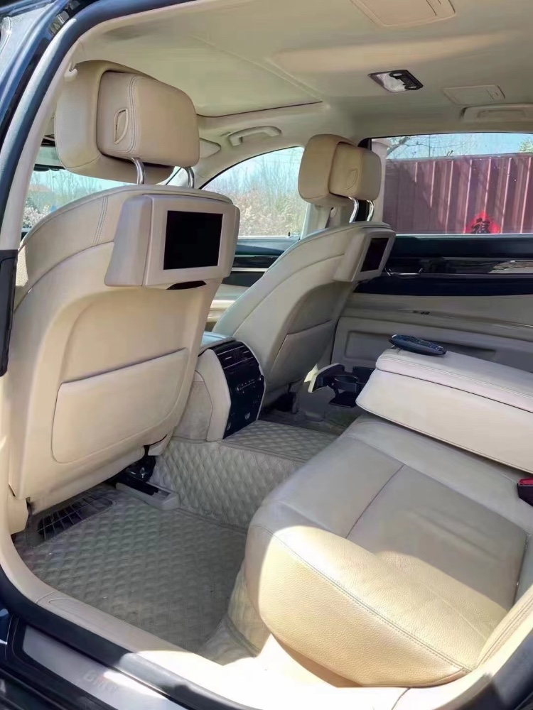 青岛11年宝马7系4