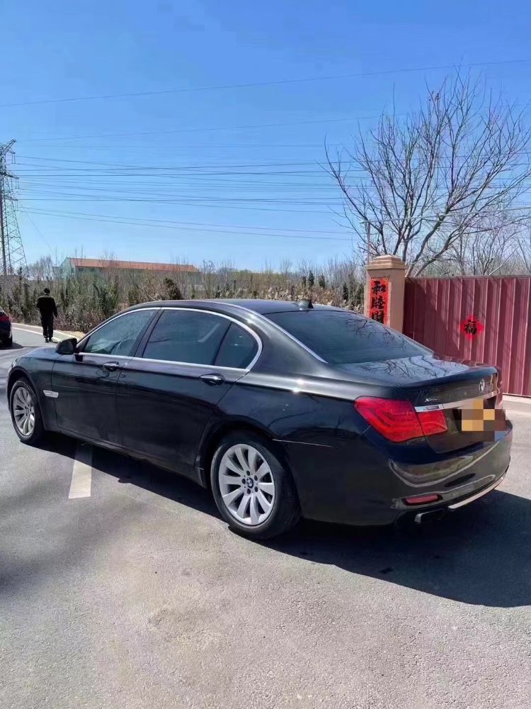 青岛11年宝马7系8