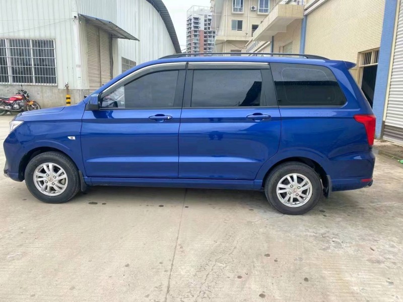 南寧19年五菱汽車宏光S36