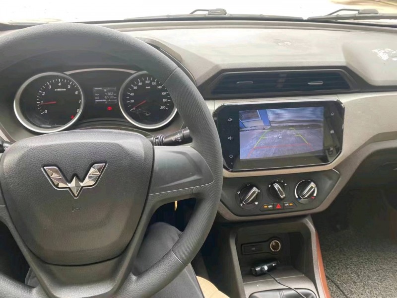 南寧19年五菱汽車宏光S38