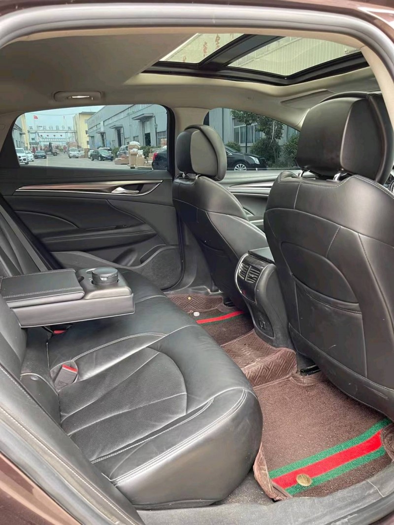 徐州18年别克君越5