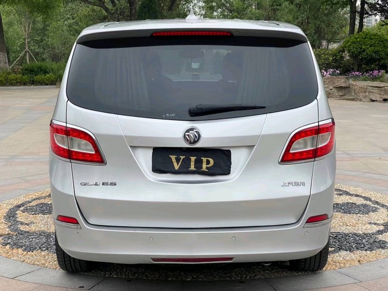 青岛11年别克GL81