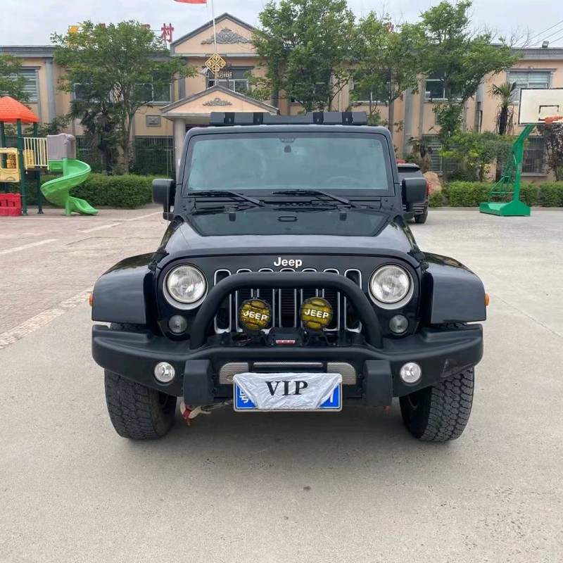 新鄉18年Jeep牧馬人1