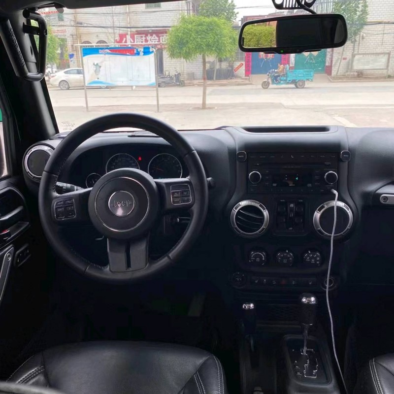 新鄉18年Jeep牧馬人3