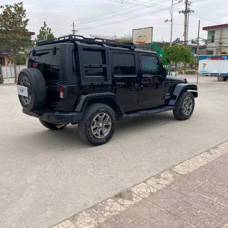 新鄉18年Jeep牧馬人9