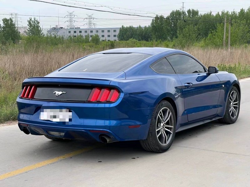 青岛17年福特野马7