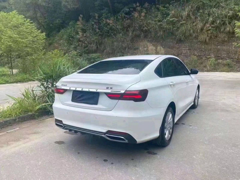 桂林20年吉利博瑞3