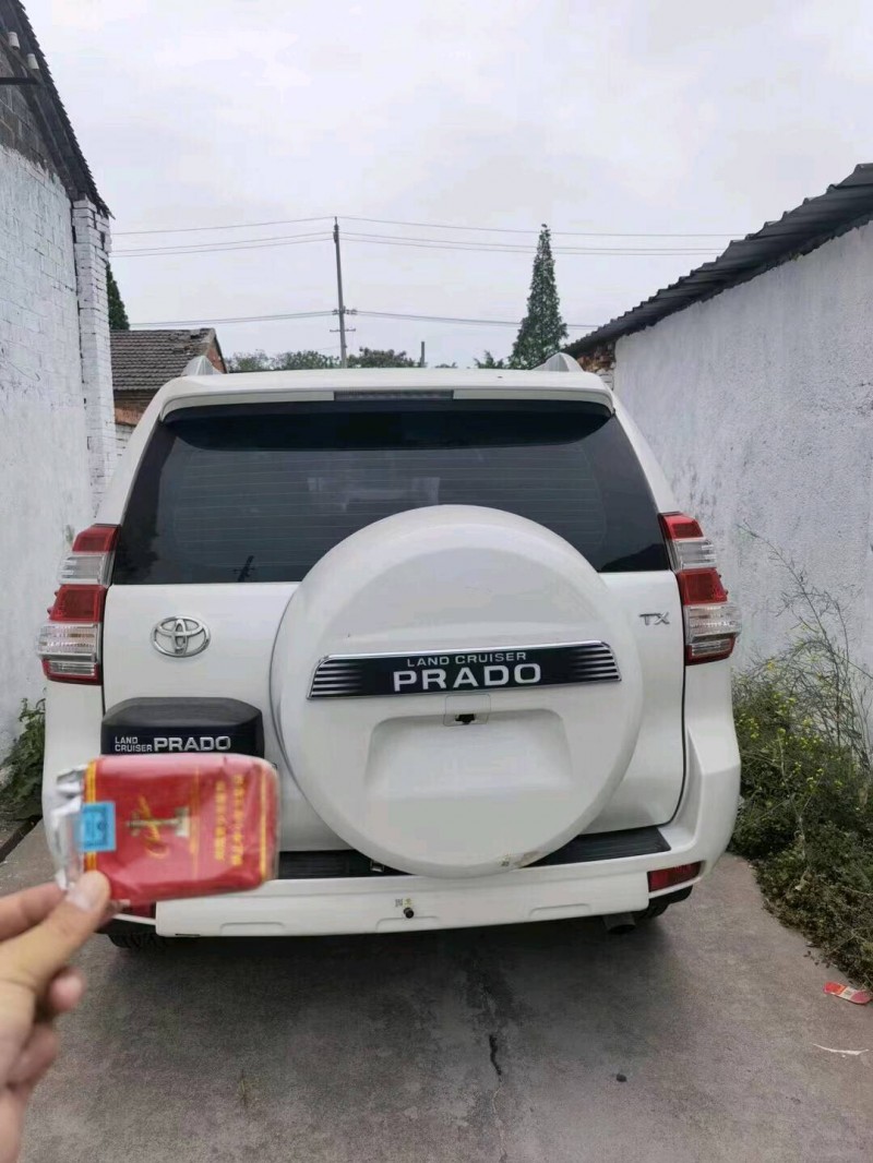 徐州17年丰田普拉多2