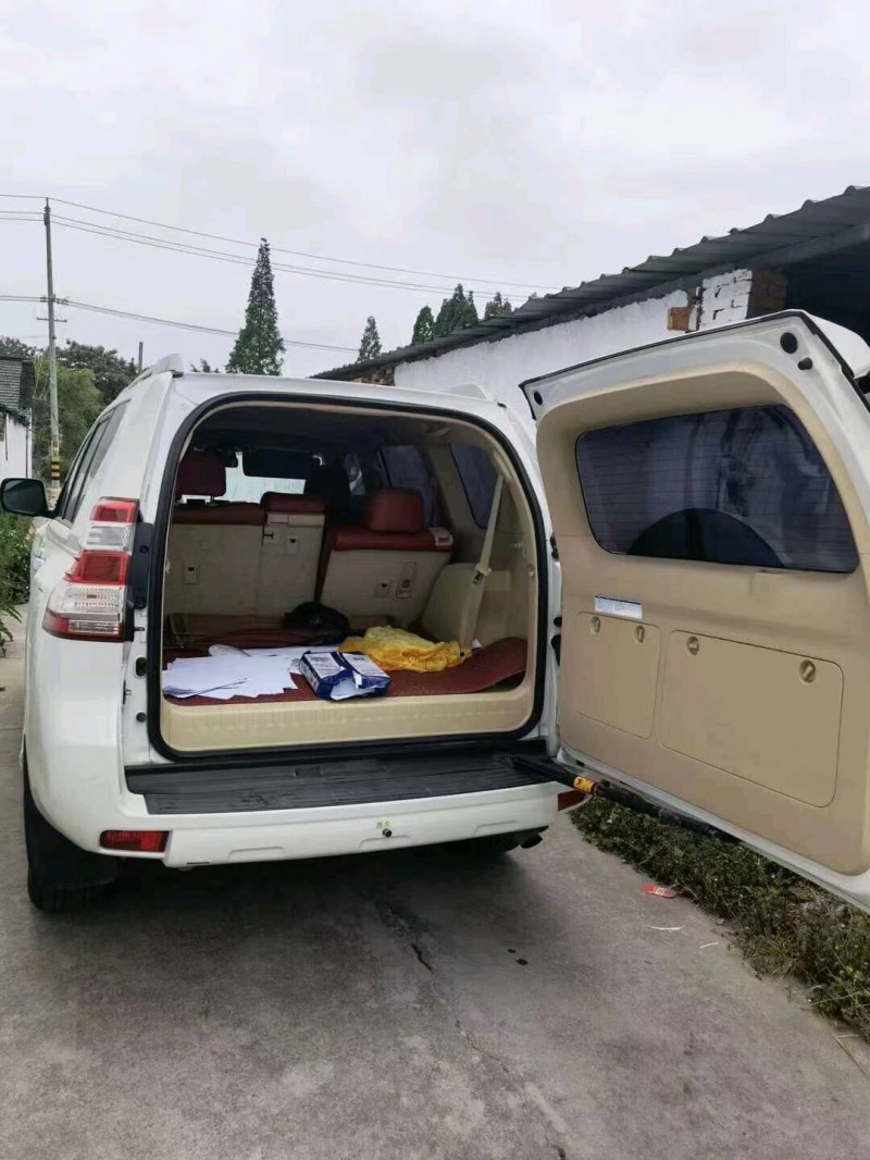 徐州17年丰田普拉多4