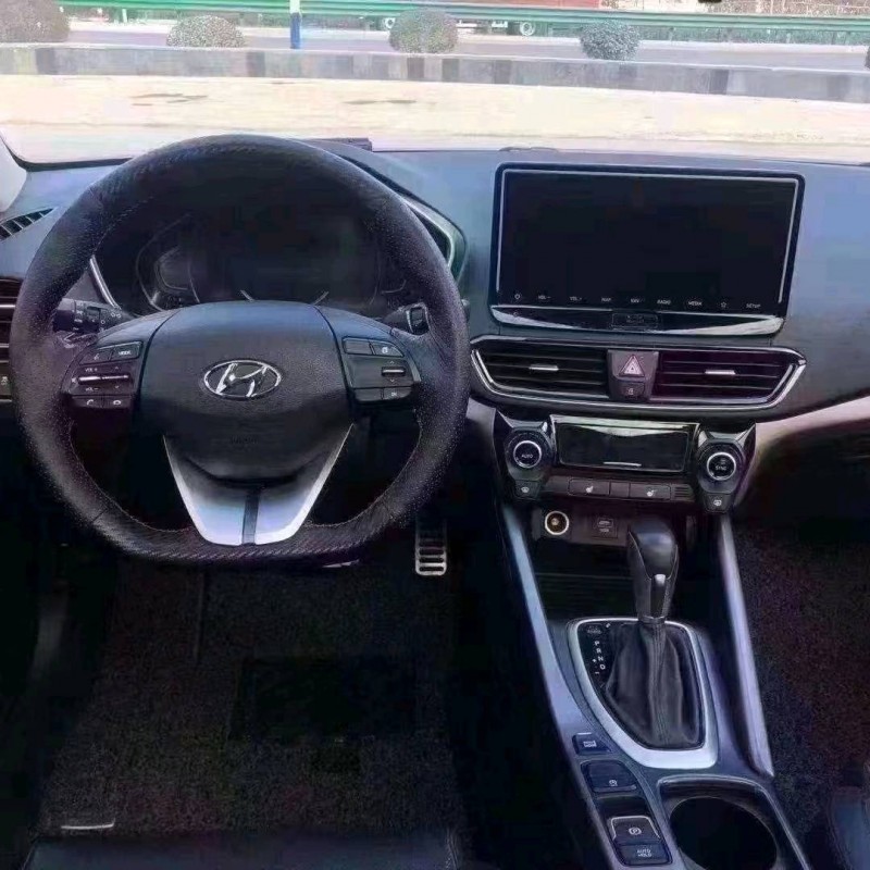 北京18年现代菲斯塔4