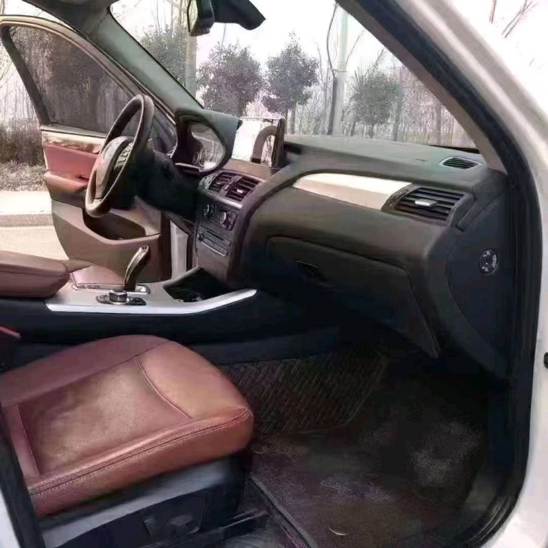 北京11年宝马X33