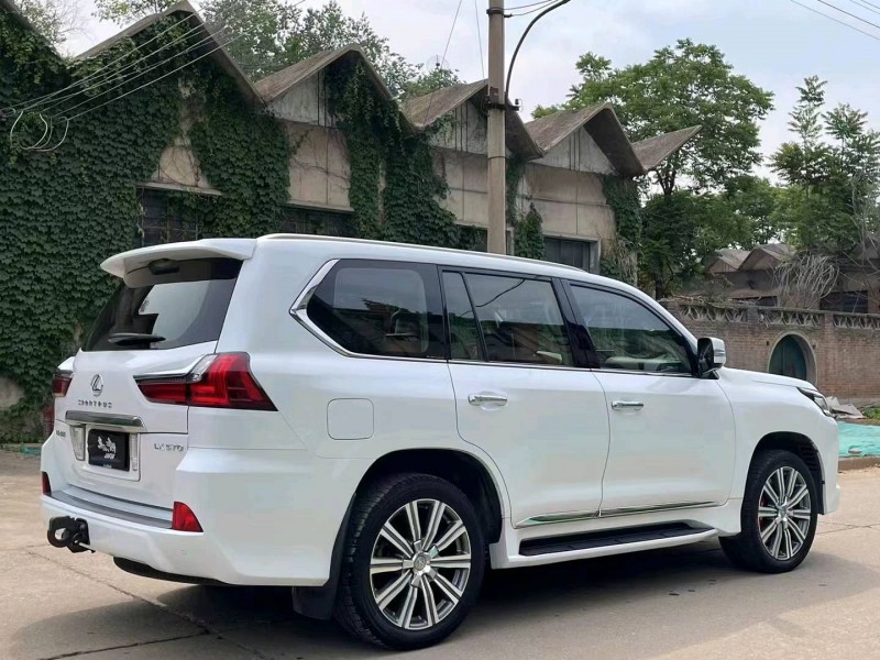 唐山17年雷克薩斯LX7