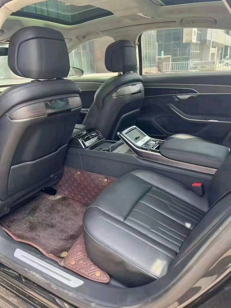 徐州19年奥迪A8L4