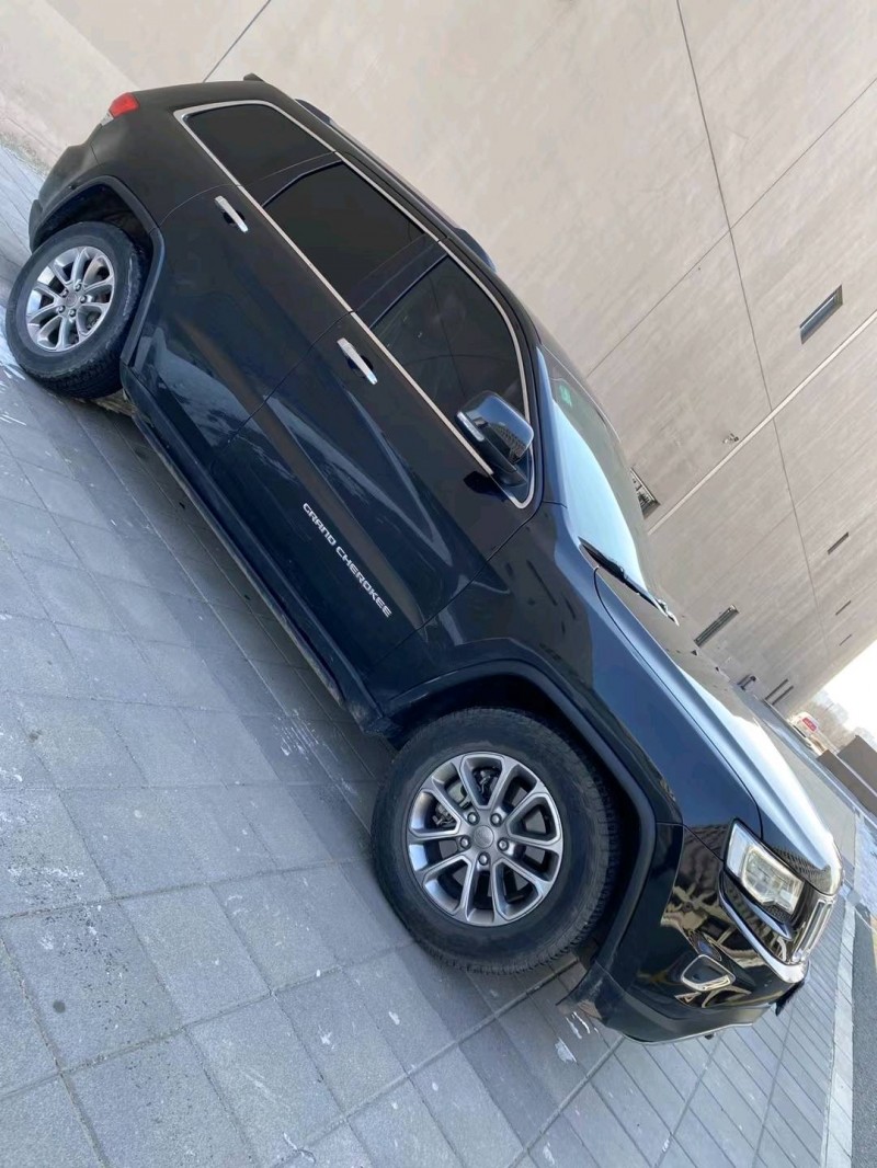 營口15年Jeep大切諾基2