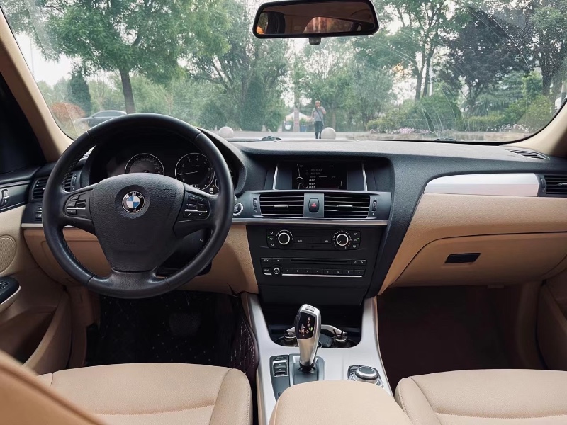 青岛17年宝马X37