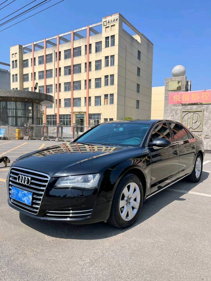 淮北11年奧迪A8L3