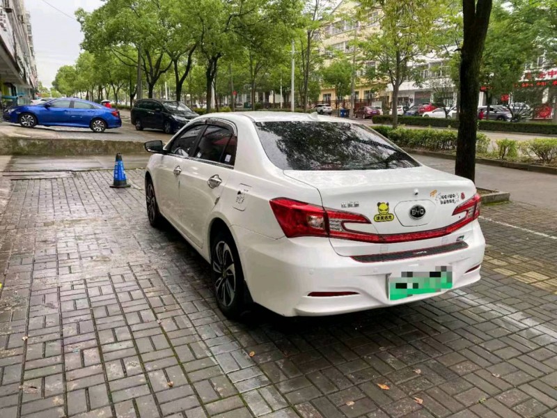 淮北15年比亞迪秦4