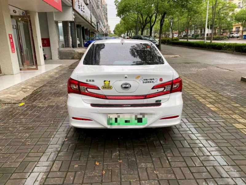 淮北15年比亞迪秦5