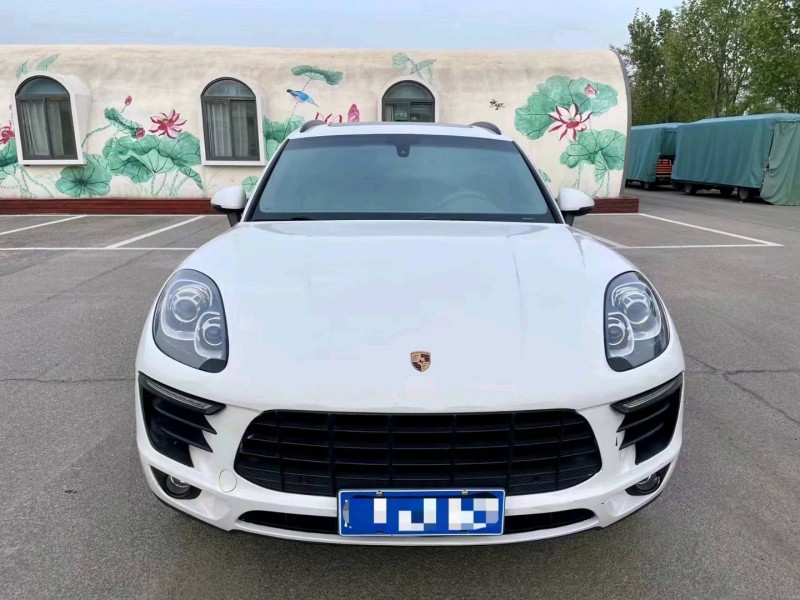 東營15年保時捷Macan1