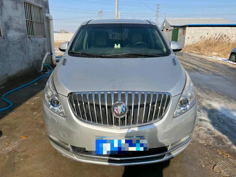 青岛12年别克GL81