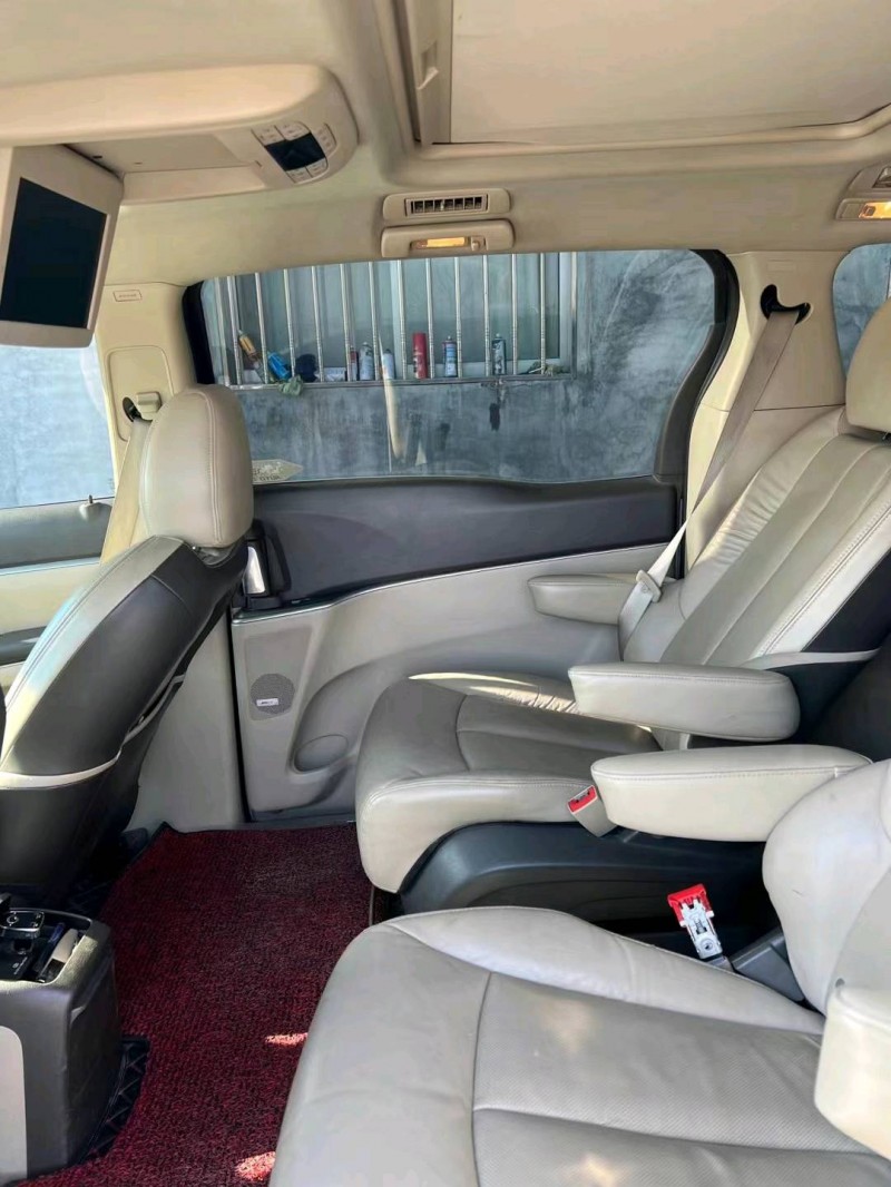 青岛12年别克GL89