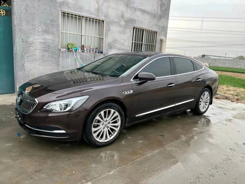 青岛17年别克君越4