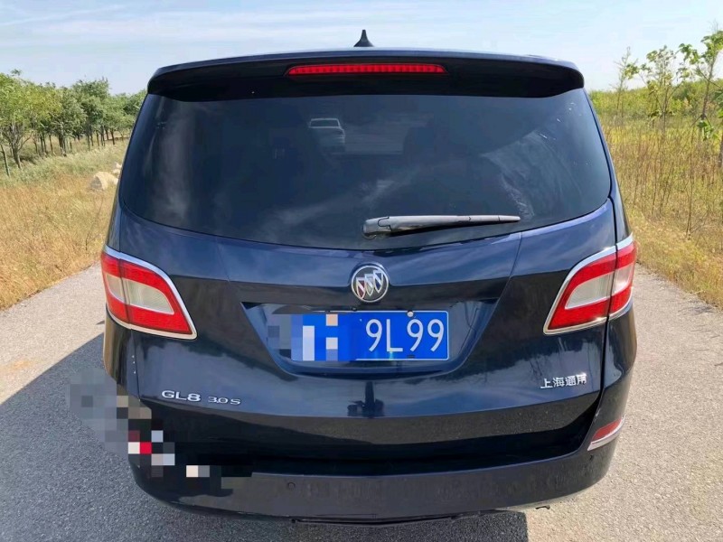 青岛11年别克GL84