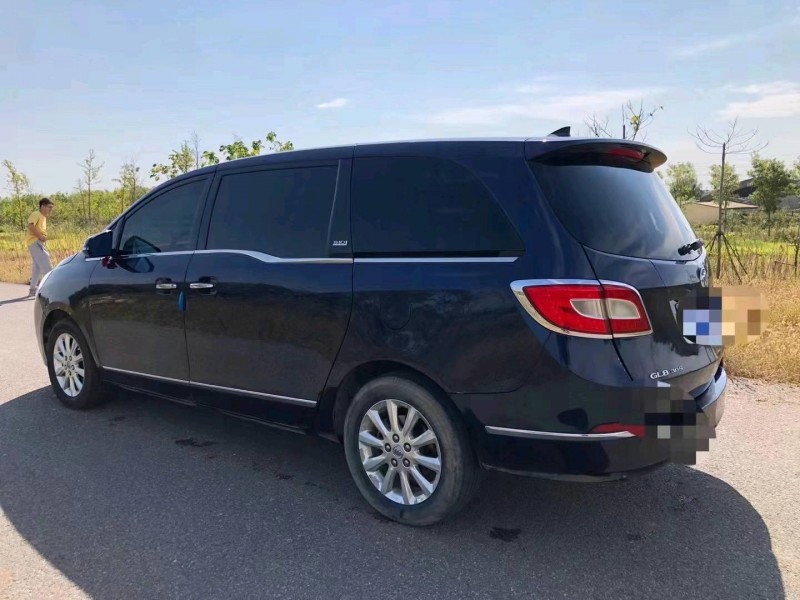 青岛11年别克GL85