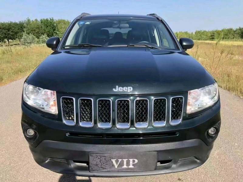 青島13年Jeep指南者1