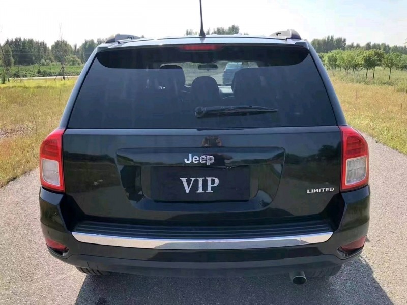 青島13年Jeep指南者5