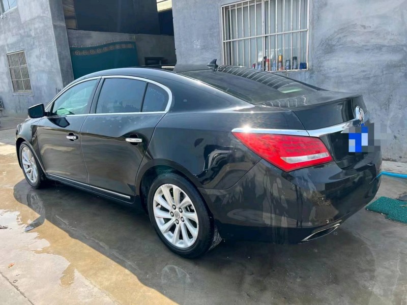 青岛15年别克君越4