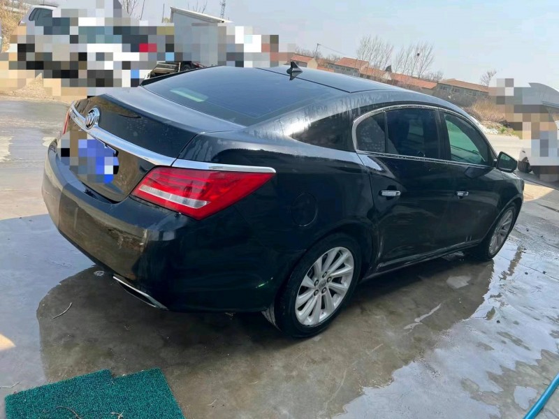 青岛15年别克君越6