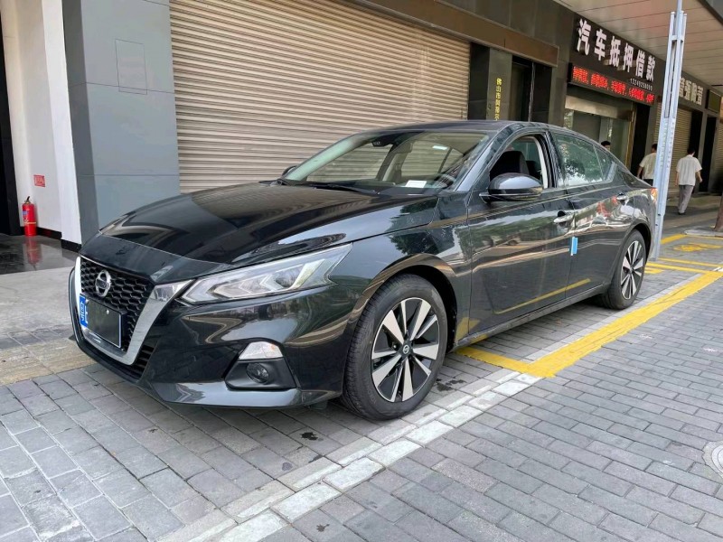 佛山22年日產天籟8