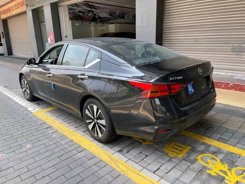佛山22年日產天籟1