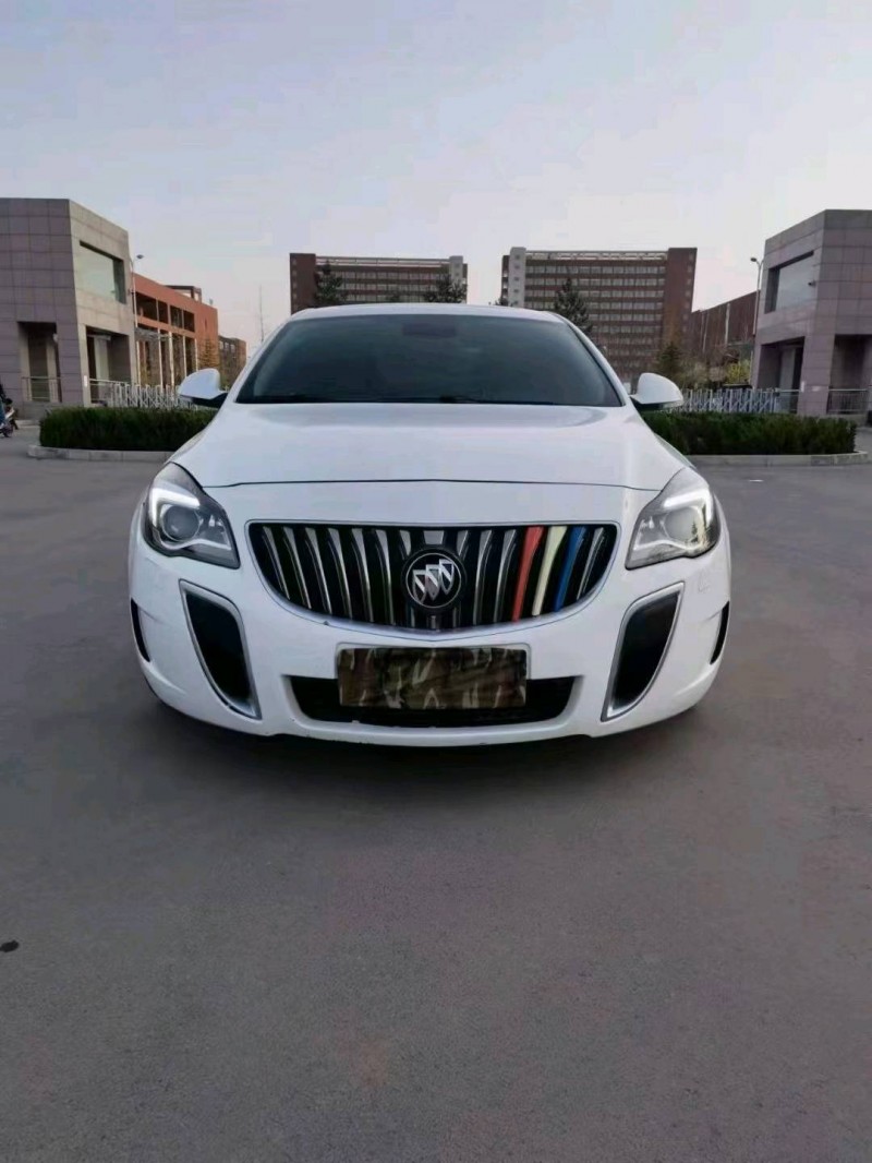 青岛14年别克君威1