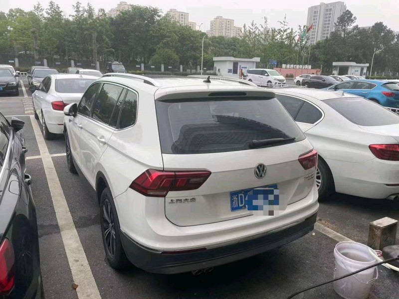 青岛20年大众途观L4