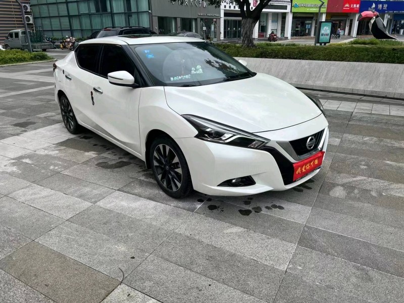 湖州18年日產藍鳥2