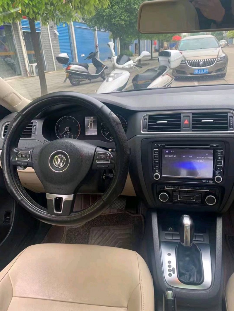 青岛14年大众速腾5