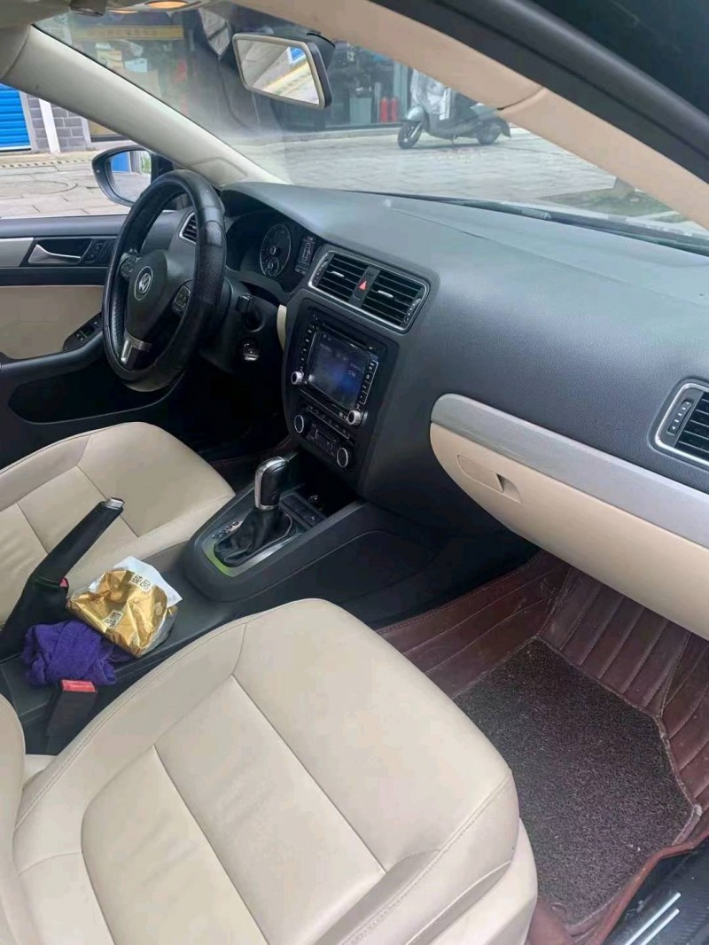 青岛14年大众速腾6