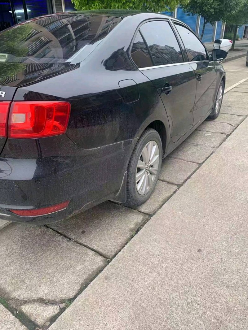 青岛14年大众速腾7