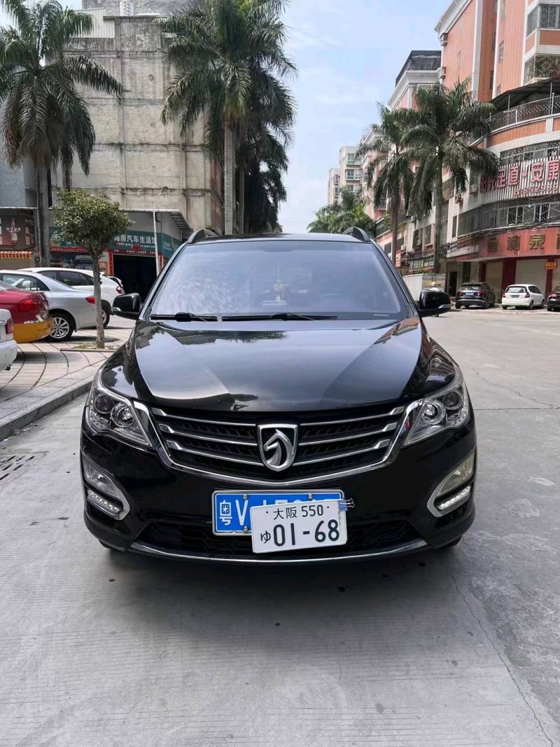 汕頭18年寶駿5601