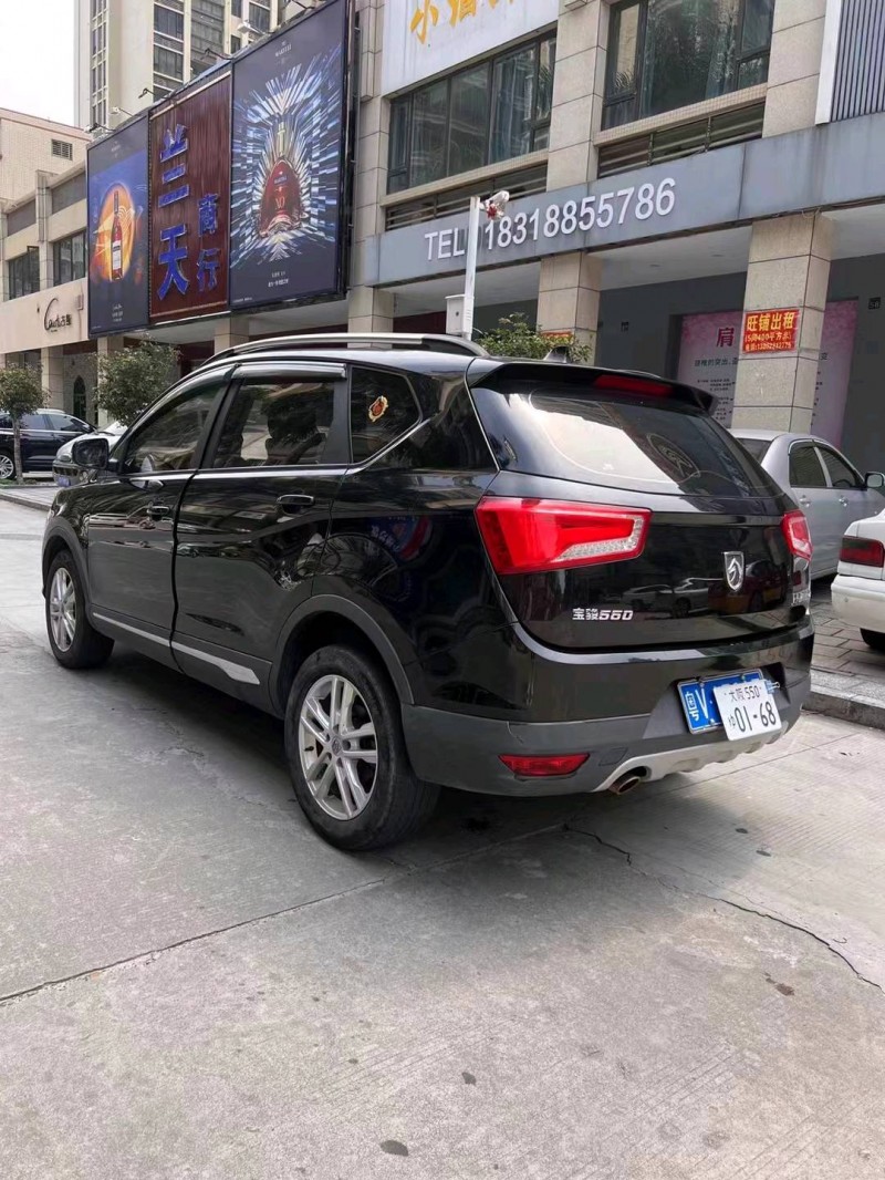 汕頭18年寶駿5606