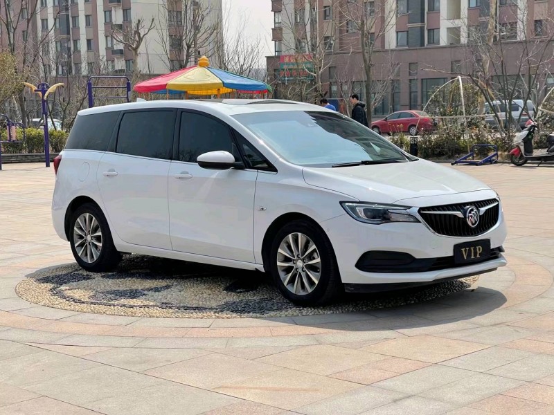 青岛20年别克GL67