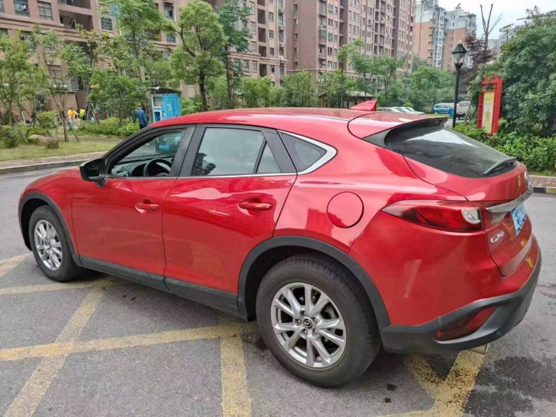 景德鎮17年馬自達CX-48