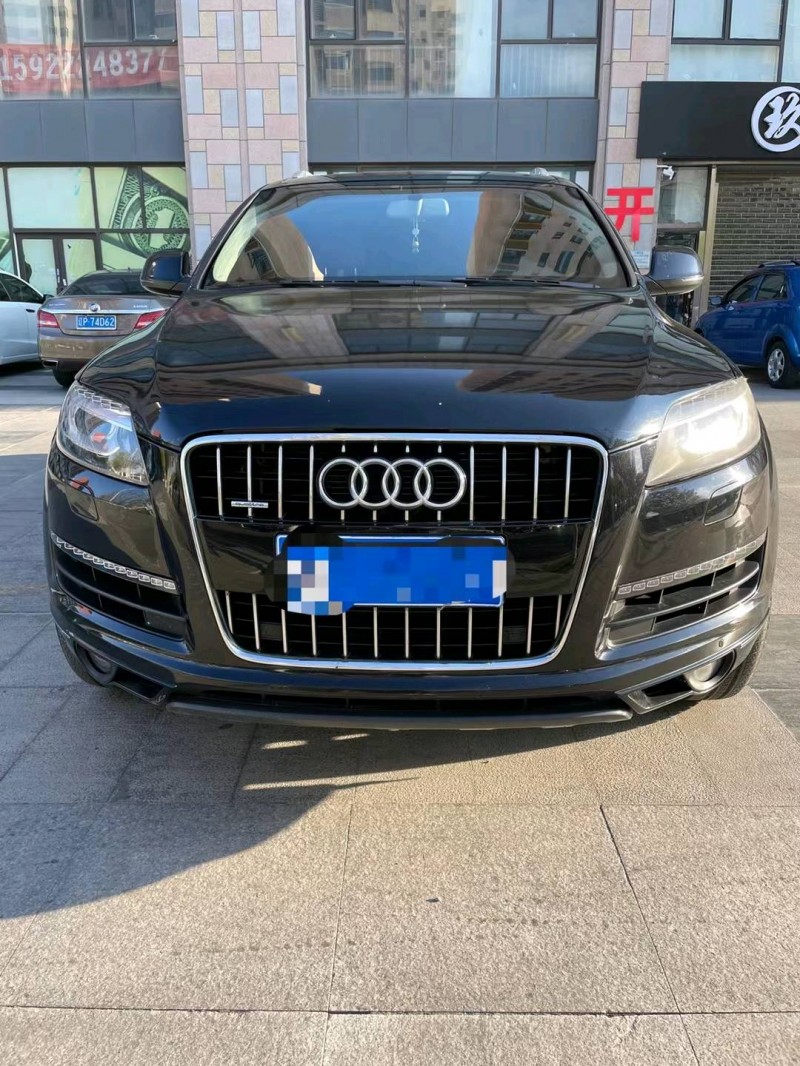 天津13年奧迪Q71