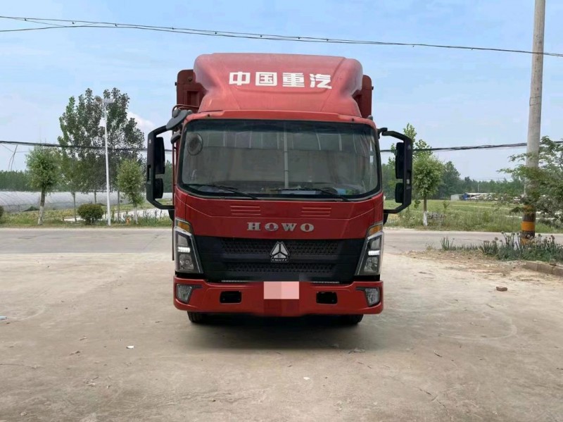 徐州21年卡車系列重汽豪沃1