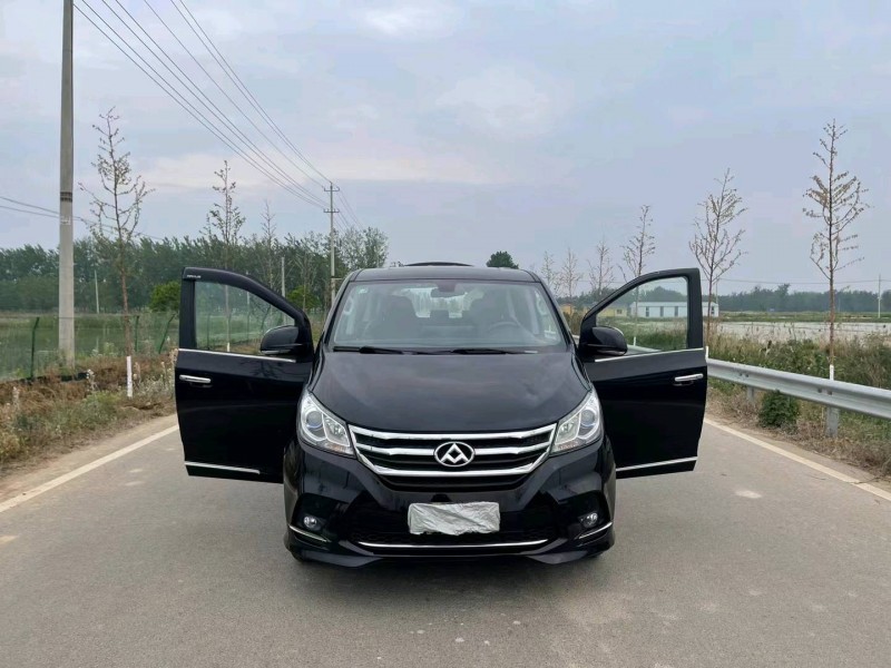 徐州18年大通G102